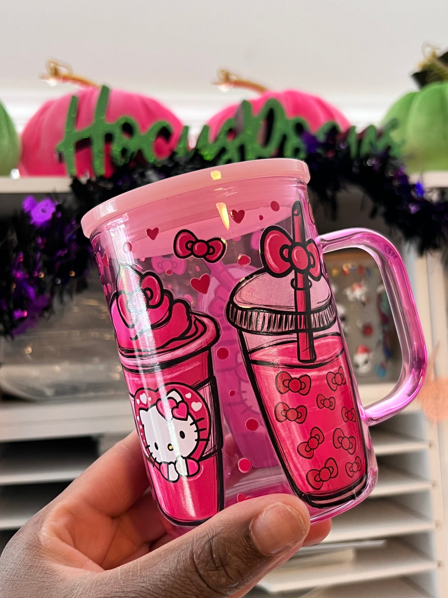 Hello Kitty 15 oz Glass Mug